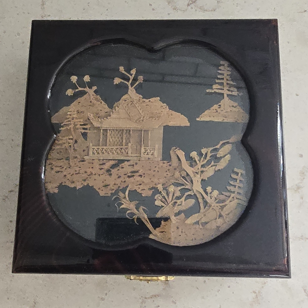 Vintage Asian Oriental Hand Carved Cork Laquered Jewlery Box